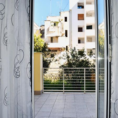 Miral One Apartamento Bari Exterior foto